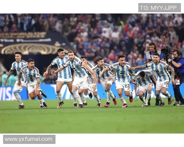 24号足球球星的风采与成就解析：从经典球员到现代巨星的演变