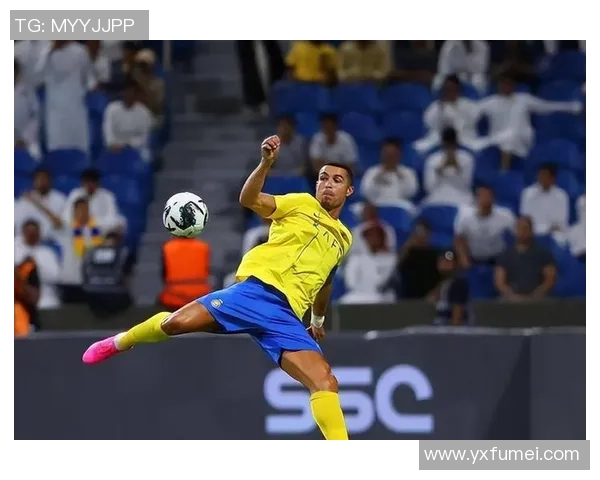 C罗激情四射球场瞬间展现个人魅力与无敌状态成为足球传奇典范