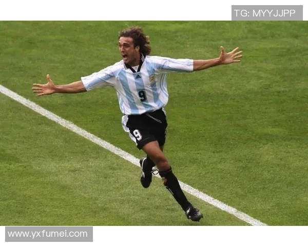 《足球硬汉传奇：球场霸主的荣耀与挑战》