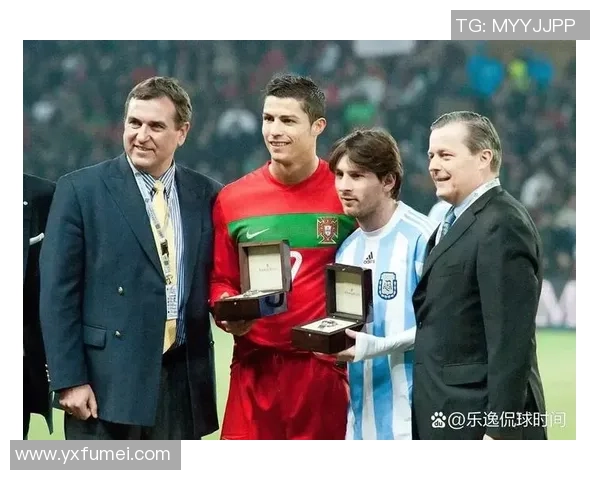 足球巨星们的巅峰对决：从梅西到C罗的时代变迁与足坛传奇故事